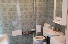 Apartament 3 camere, decomandat, boxa, parcare, zona Spitalul de Recuperare.