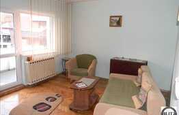 3 camere, in zona Plopilor, decomandat!