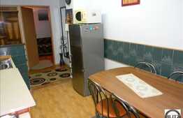 3 camere, in zona Plopilor, decomandat!