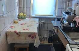 Apartament 2 camere, intermediar, zona strazii Ciucas