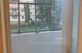 Garsoniera luminoasa, etaj intermediar, 29 mp + balcon, zona Profi