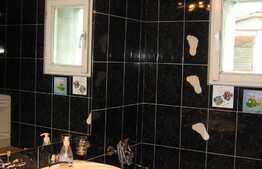 Apartament 3 camere, decomandat, intermediar, 74 mp, 2 balcoane, langa Parcul Intre Lacuri