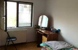 Apartament 3 camere, decomandat, intermediar, 74 mp, 2 balcoane, langa Parcul Intre Lacuri