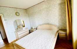 Apartament cu 4 camere, decomandat, 90 mp, zona Centrala 