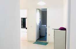 Apartament 2 camere, decomandat, parcare, zona strazii Eroilor