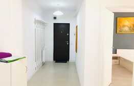 Apartament 2 camere, decomandat, parcare, zona strazii Eroilor