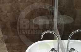 Spatiu comercial, 43 mp, la parterul unui complex rezidential din zona Oasului