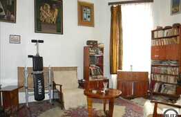 Apartament spatios in Centru! Loc parcare inclus!