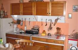 Apartament spatios in Centru! Loc parcare inclus!