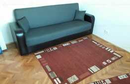 De vanzare apartament cu 2 camere, decomandat, 44 mp, zona Kaufland Marasti