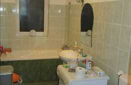 Vanzare 2 camere, 58.35 mp, zona Florilor, etaj intermediar! Decomandat!