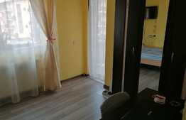 Apartament 3 camere, 54 mp,boxa,loc de parcare, zona Stejarului, Floresti