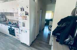 Apartament 3 camere, 54 mp,boxa,loc de parcare, zona Stejarului, Floresti