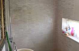 3 camere, semidecomandat, terasa, parcare, zona Calea Turzii. Disponibil din 1 Aprilie 