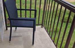 3 camere, semidecomandat, terasa, parcare, zona Calea Turzii. Disponibil din 1 Aprilie 