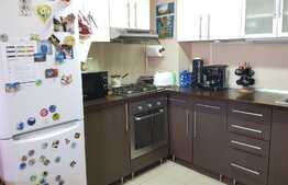 Apartament 2 camere, etaj intermediar, loc parcare! Zona strazii Teilor!