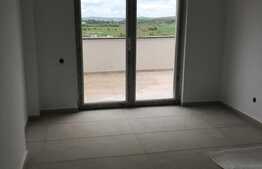 2 camere, 56 mp, terasa 44 mp, panorama, zona Iulius Mall