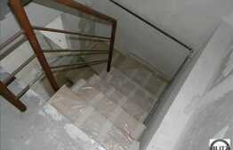 Apartament 3 camere, 74 mp, scara interioara!