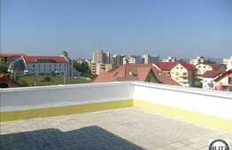 Ap cu scara interioara, 4 cam,  totul nou prima inchiriere, terasa de 70 mp!