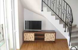 Ap cu scara interioara, 4 cam,  totul nou prima inchiriere, terasa de 70 mp!