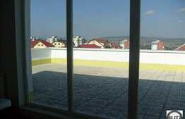 Ap cu scara interioara, 4 cam,  totul nou prima inchiriere, terasa de 70 mp!