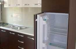 Ap cu scara interioara, 4 cam,  totul nou prima inchiriere, terasa de 70 mp!