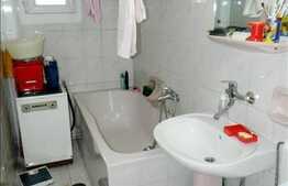 Apartament de vanzare cu 3 camere, 75 mp in zona Dorobantilor