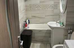 Apartament 3 camere, decomandat, 64 mp, 2 boxe, zona strazii Negoiu