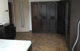 Apartament 3 camere, decomandat, 70 mp, in zona Titulescu