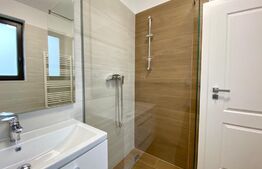 Apartament 3 camere, 80 mp,  2 bai, 2 balcoane,parcare, zona UMF