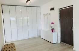 Apartament 3 camere, 80 mp,  2 bai, 2 balcoane,parcare, zona UMF