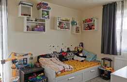 Apartament 2 camere decomandate, terasa, garaj, zona linistita