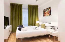 Apartament de lux, 3 camere, la prima inchiriere in centrul orasului!