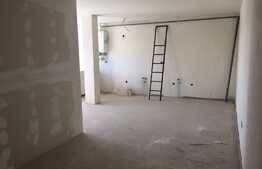 Super pret.... Apartament 3 camere zona aeroport, super oferta!