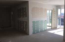 Super pret.... Apartament 3 camere zona aeroport, super oferta!