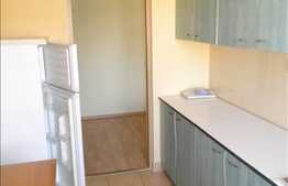 2 camere de vanzare 53 mp utili, partial mobilat , loc de parcare