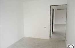 3 camere, 62 mp in zona Sub Cetate, 2 balcoane