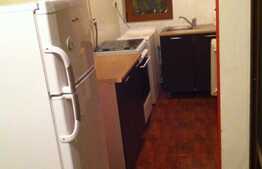 Apartament 2 camere, etaj intermediar, zona Plopilor