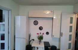  Apartament 3 camere, intermediar, zona Piata Hermes