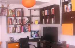 Vanzare 3 camere, 64 mp, zona linistita!