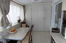 Apartament 2 camere, 56 mp, decomandat, parcare, zona strazii Porii