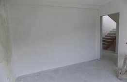 Duplex de vanzare, 119 mp, teren 250 mp, zona Unitatii Militare, Floresti