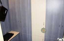 3 camere de vanzare plus garaj, zona Billa