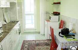 3 camere de vanzare plus garaj, zona Billa