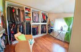 Casa individuala la cheie, curte generoasa, zona superba!