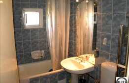 Apartament 2 camere de vanzare, 54 mp utili, strada Lunii