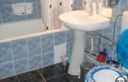 Apartament 2 camere de vanzare, 54 mp utili, strada Lunii