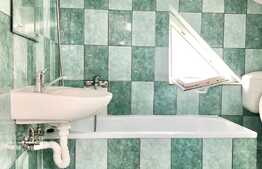 Garsoniera 30 mp la casa, zona strazii Dambovitei