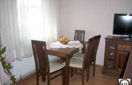 De vanzare apartament cu 3 camere, 65 mp utili