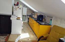 Apartament cochet, 56mp, mansarda! Zona strazii Florilor!